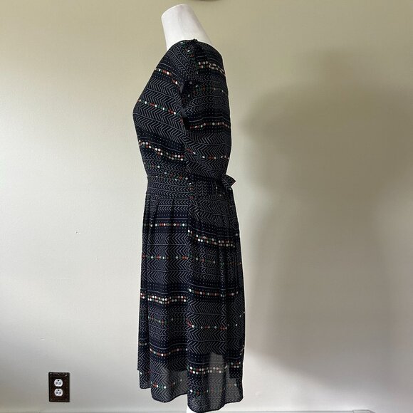 Vintage Navy Blue Polka Dot & Chevron Pattern Dress With Cap Sleeves & Tie Back - Picture 2 of 10